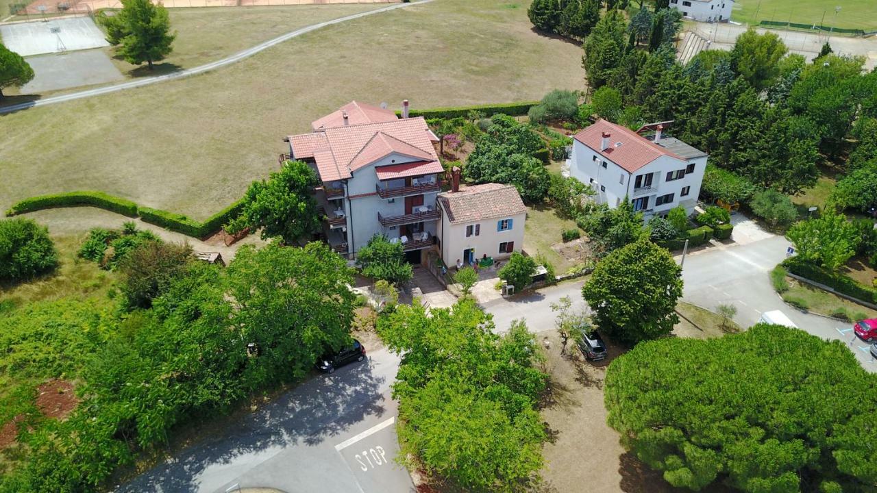 Apartman Petelin Novigrad Istria Esterno foto